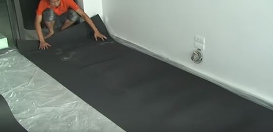 Trải lớp lót sàn