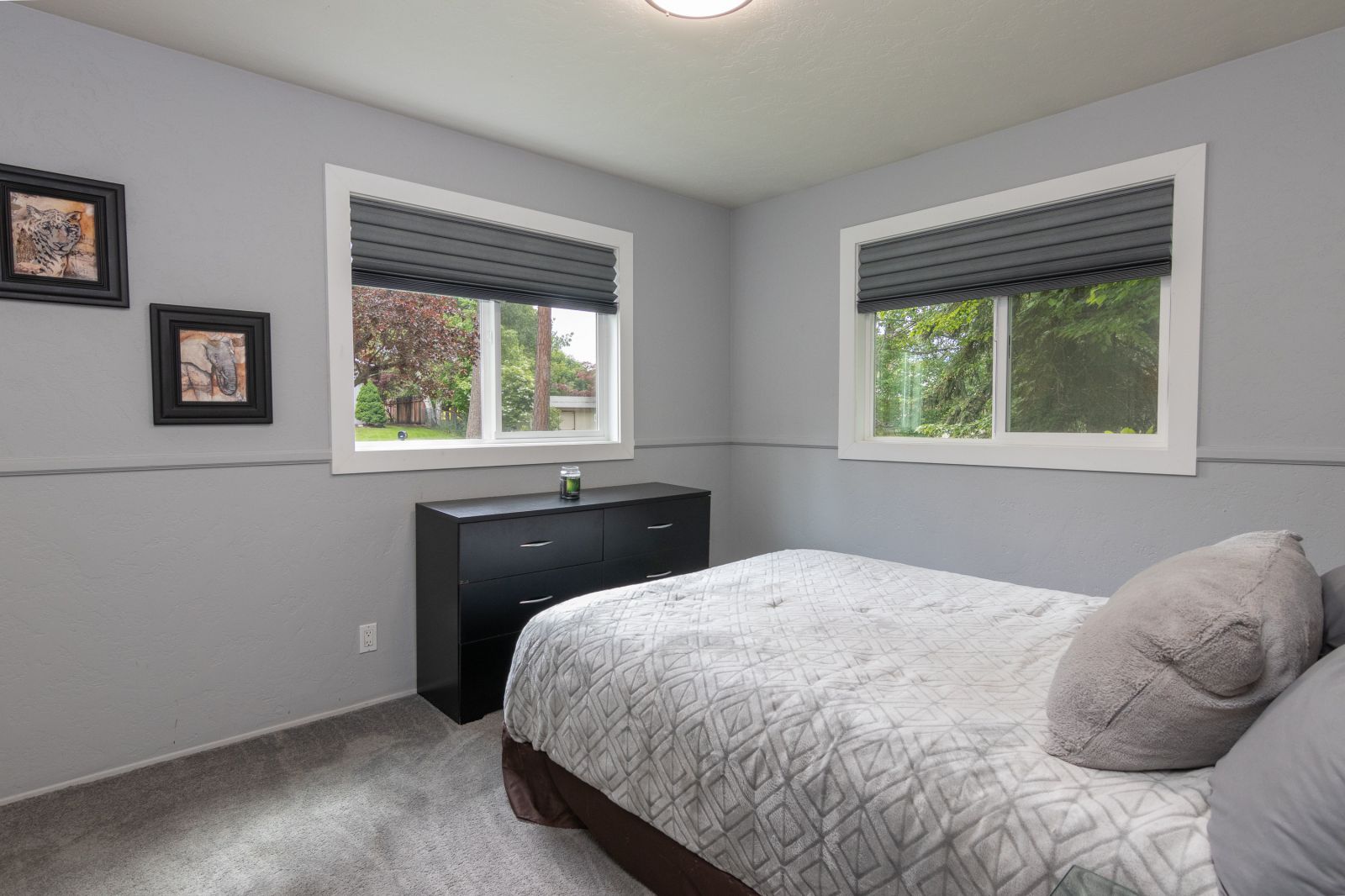 Sàn nhựa vân bê tông - một xu hướng nội thất mới lạ