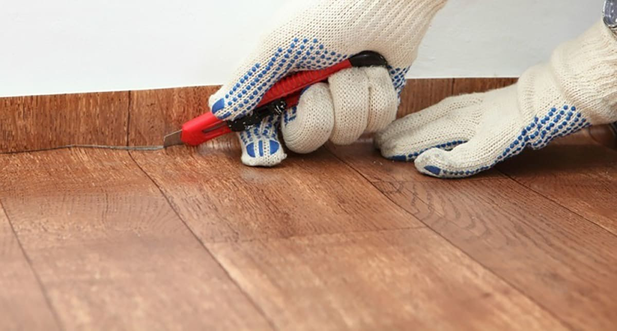 Cách xử lý sàn nhựa giả gỗ bị phồng