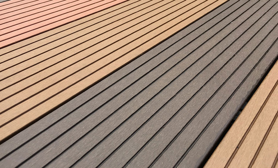 Sàn nhựa giả gỗ chống nước có bề mặt láng mịn, dễ lau chùi và bảo trì