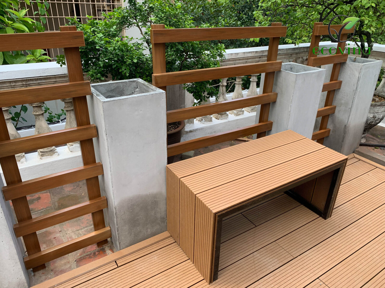 Sàn nhựa giả gỗ chống nước có nhiều màu sắc, họa tiết và kích thước để bạn lựa chọn