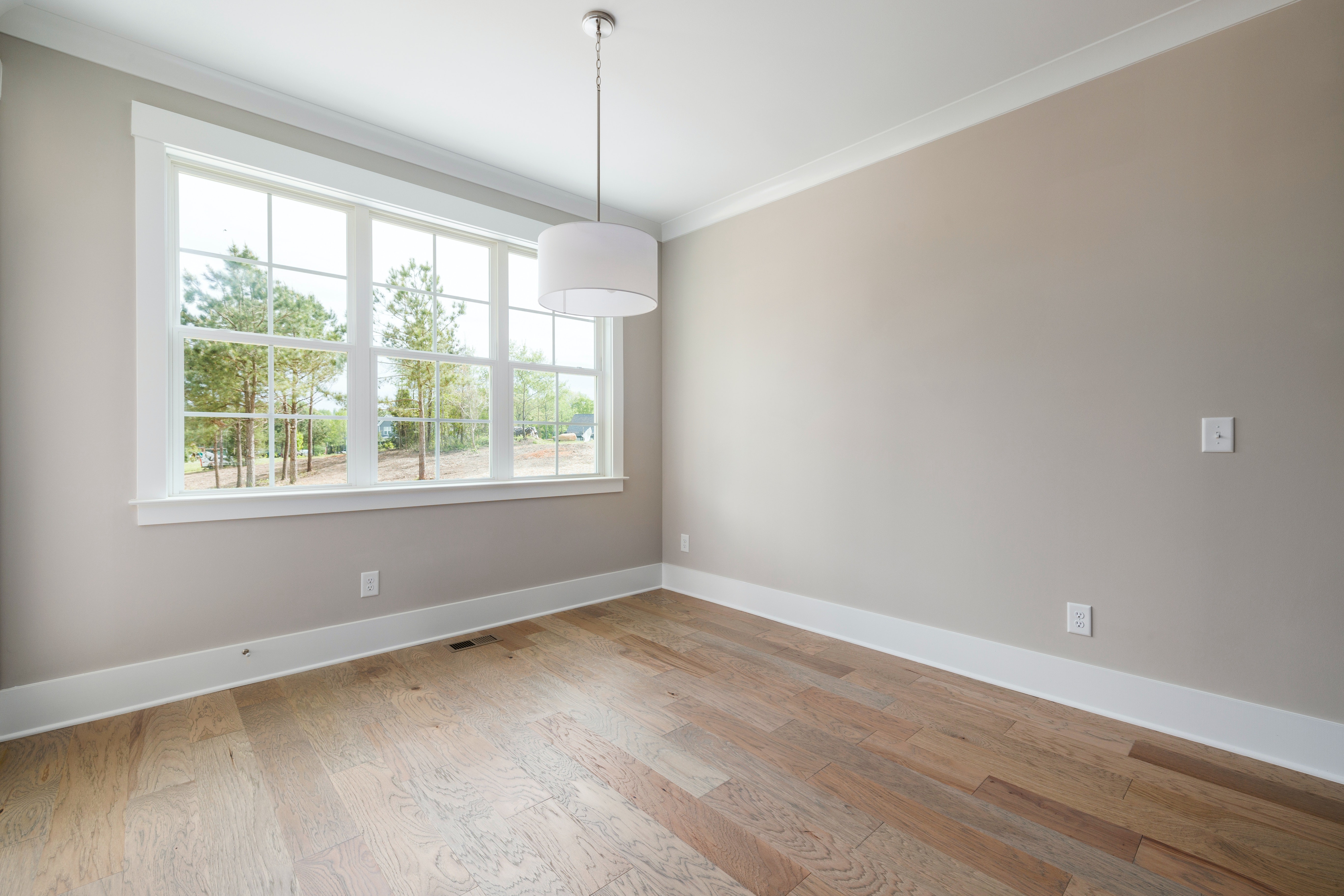 Sàn nhựa hèm khóa có tốt không? Ưu và nhược điểm sàn nhựa hèm khóa