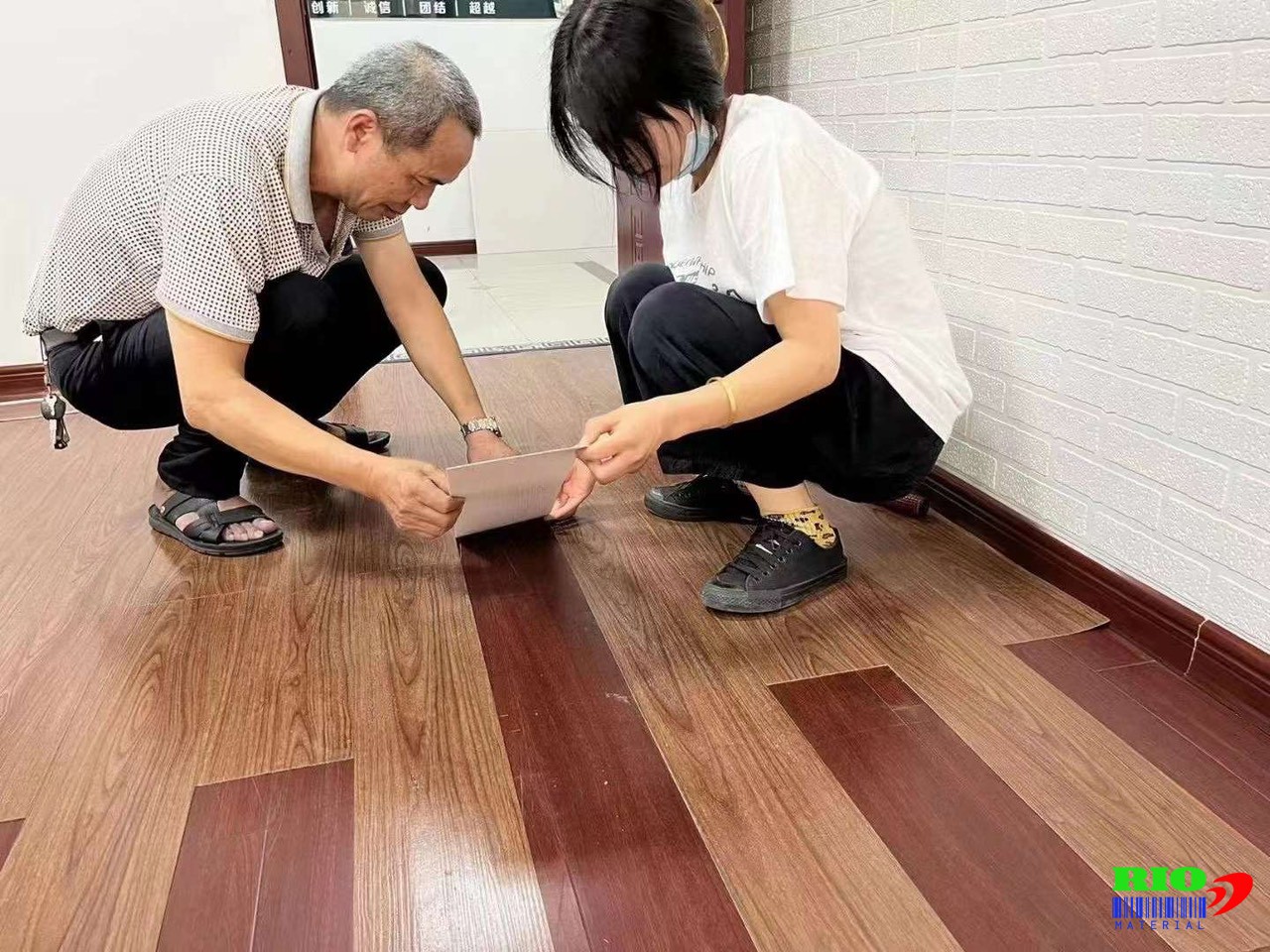 Cách lựa chọn sàn nhựa phù hợp với thiết kế nhà